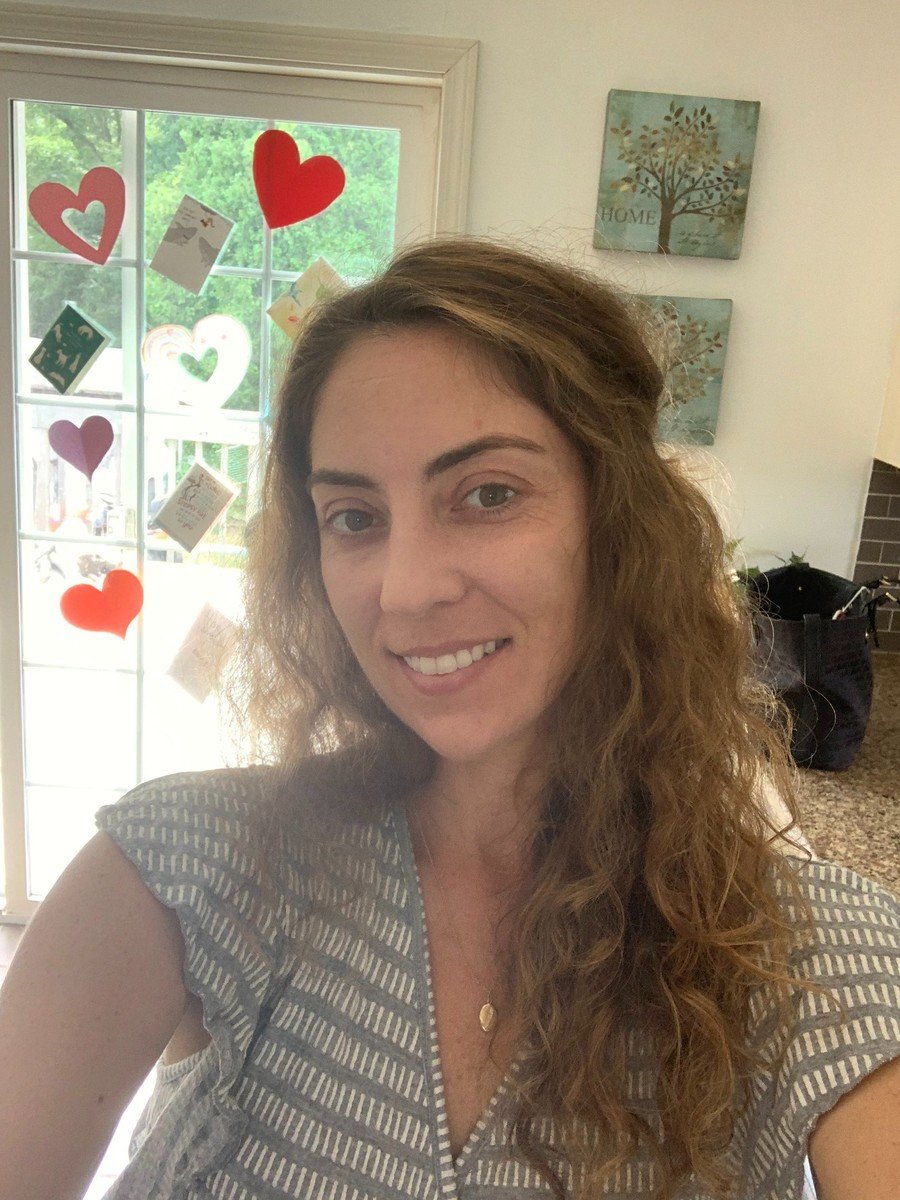 Amy, intuitive tarot reader